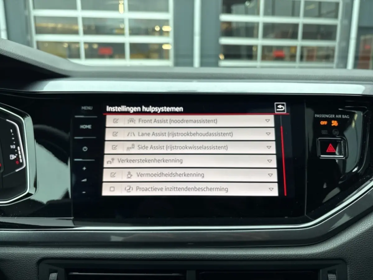 2.0 TSI DSG GTI PANO-DAK/CAMERA/ACC/BEATS/IQ-LIGHTS/STOELVERW/CARPLAY