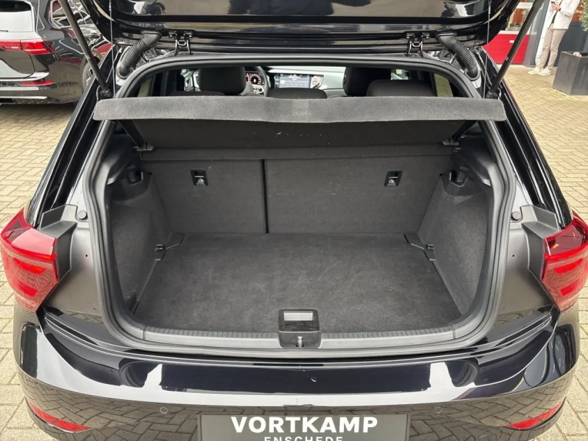 2.0 TSI DSG GTI PANO-DAK/CAMERA/ACC/BEATS/IQ-LIGHTS/STOELVERW/CARPLAY