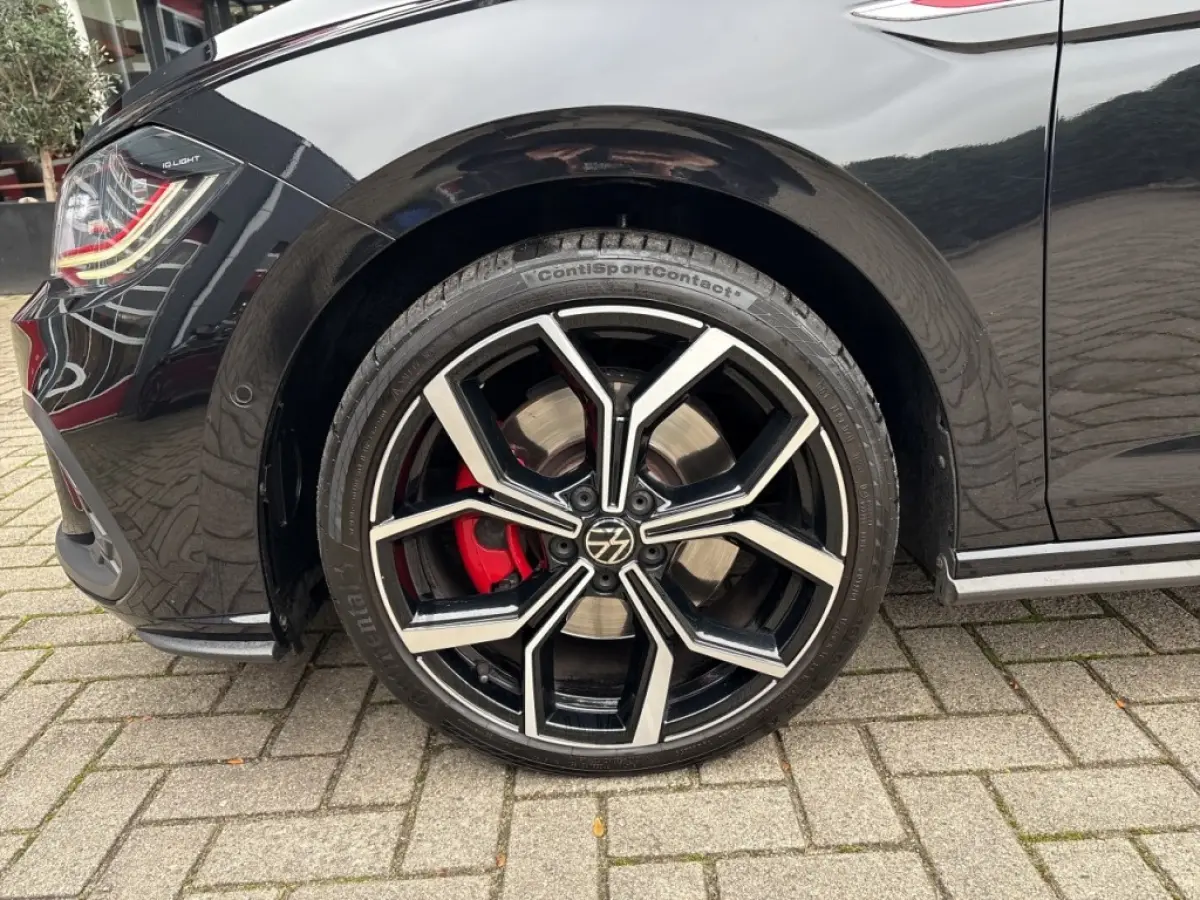 2.0 TSI DSG GTI PANO-DAK/CAMERA/ACC/BEATS/IQ-LIGHTS/STOELVERW/CARPLAY