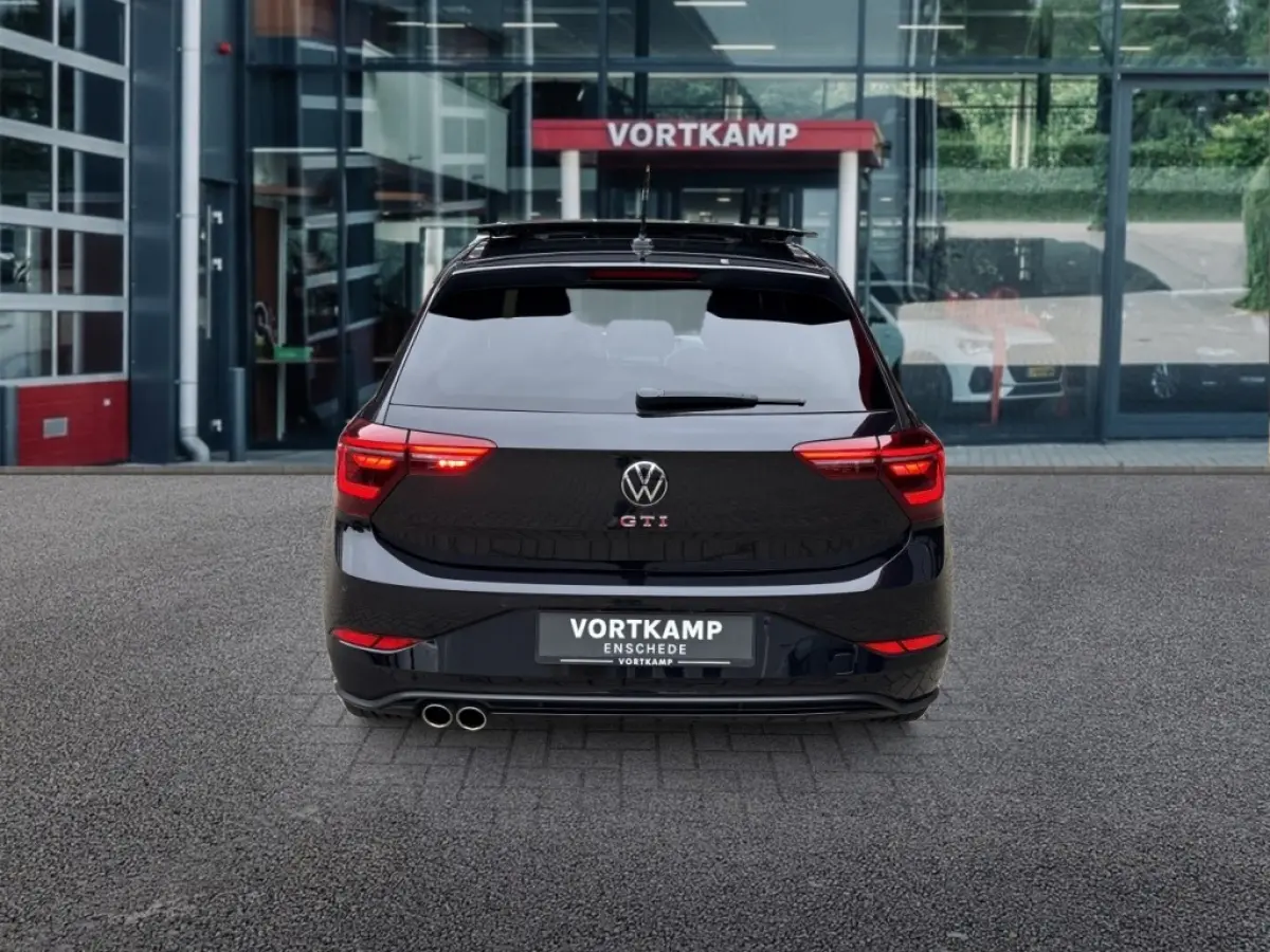 2.0 TSI DSG GTI PANO-DAK/CAMERA/ACC/BEATS/IQ-LIGHTS/STOELVERW/CARPLAY