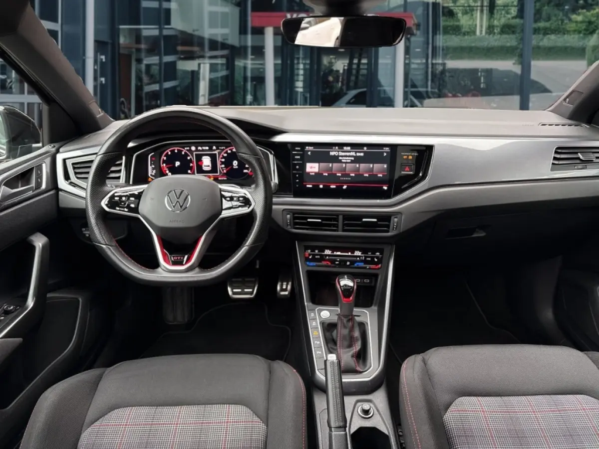2.0 TSI DSG GTI PANO-DAK/CAMERA/ACC/BEATS/IQ-LIGHTS/STOELVERW/CARPLAY