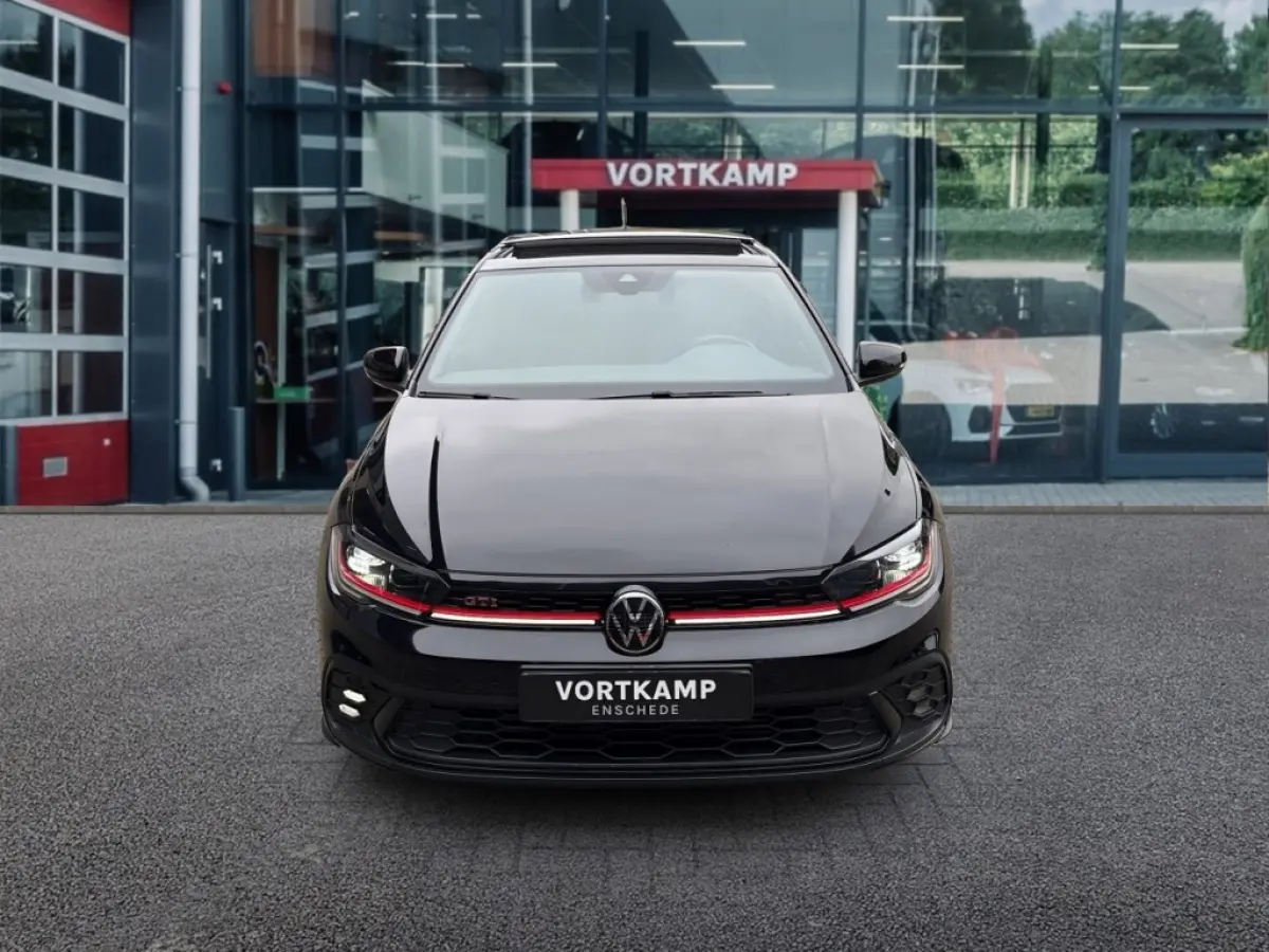 2.0 TSI DSG GTI PANO-DAK/CAMERA/ACC/BEATS/IQ-LIGHTS/STOELVERW/CARPLAY