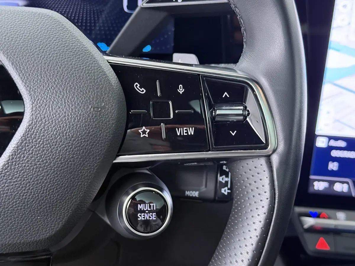iconic E-Tech full hybrid 200 | Trekhaak | Panoramadak | Harman Kardon | Adapt. Cruise |