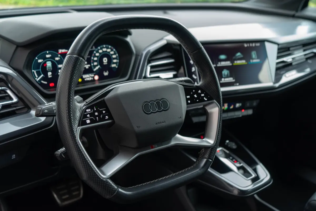 40 / 2x S-line/ Standkachel/ Adaptive Cruise Control/ Head-Up Display/ 150kW (204PK)