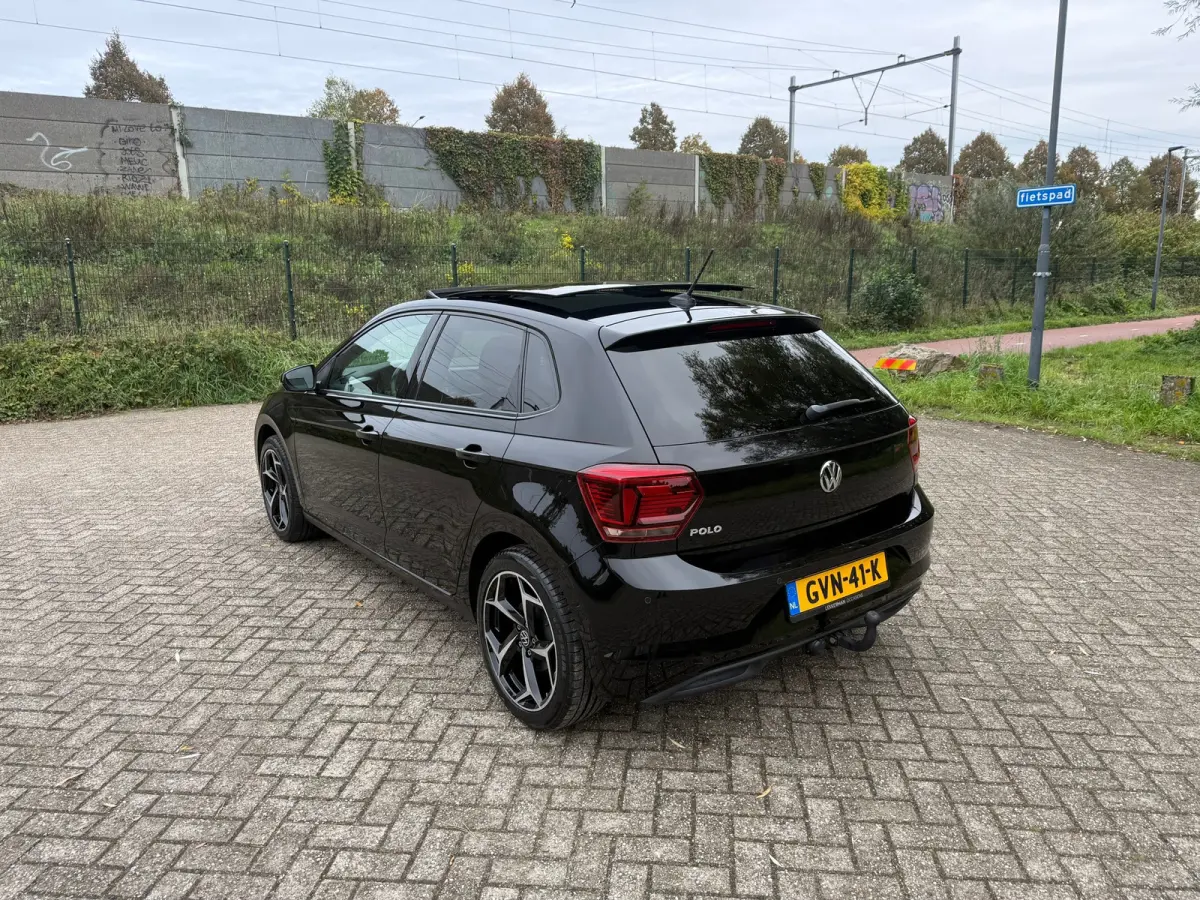1.0 TSI Highline DSG I DIGITAL DASH I PANO I LED I LEER I CARPLAY