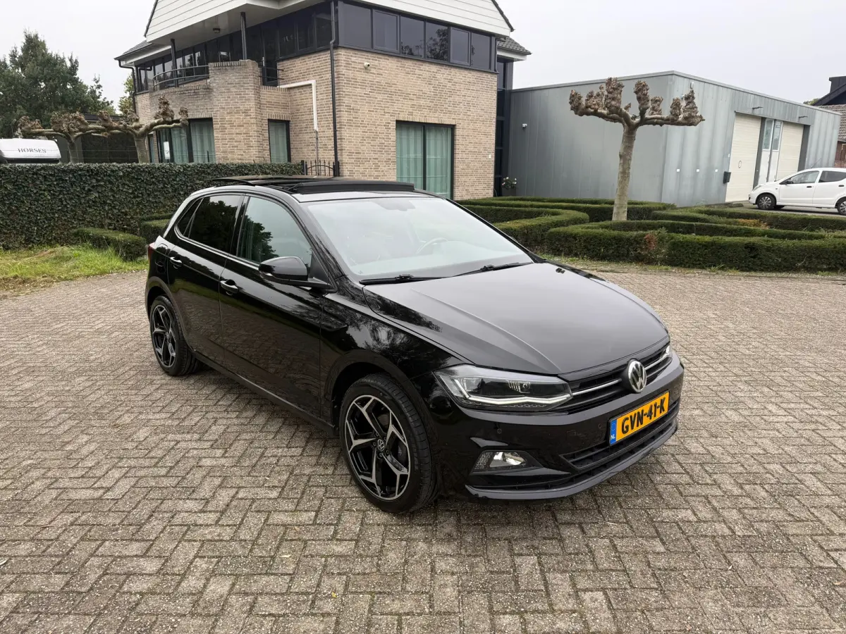 1.0 TSI Highline DSG I DIGITAL DASH I PANO I LED I LEER I CARPLAY