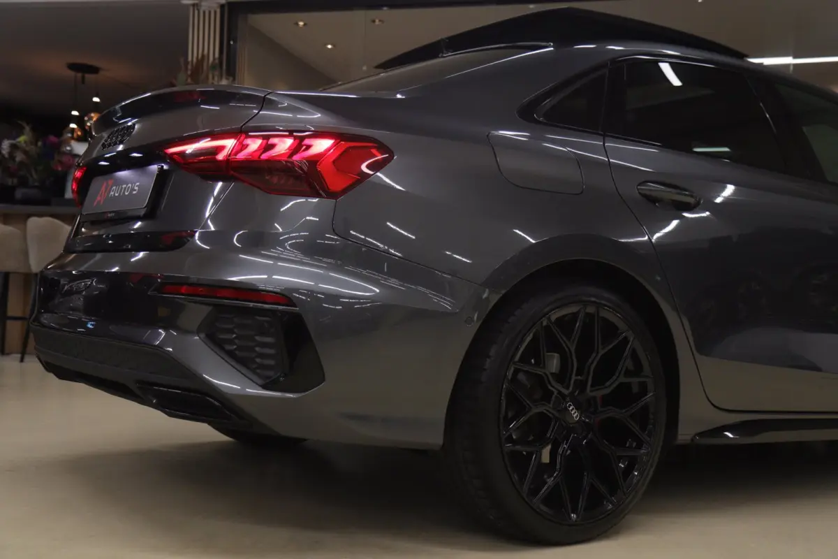 35 TFSI S Edition 3x S-Line PANO/CARPLAY/KEYLESS/ACC/VOL