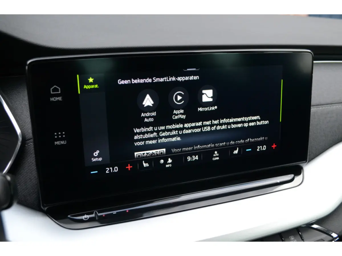 1.0 e-TSI DSG Automaat Business Edition Plus | Panoramadak | Trekhaak | Camera | Keyless | Carplay/Android Auto