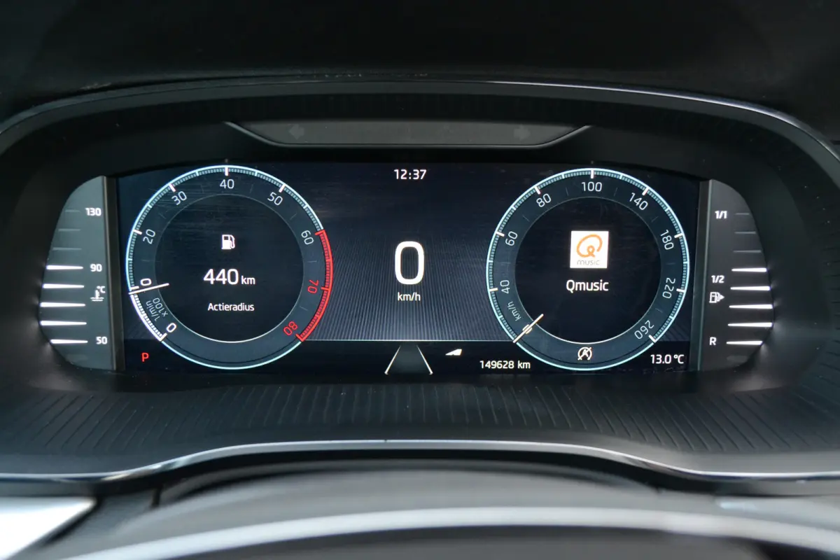 1.0 e-TSI DSG Automaat Business Edition Plus | Panoramadak | Trekhaak | Camera | Keyless | Carplay/Android Auto