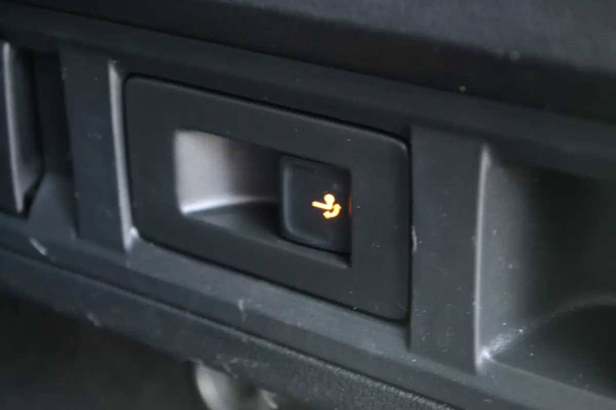 1.0 e-TSI DSG Automaat Business Edition Plus | Panoramadak | Trekhaak | Camera | Keyless | Carplay/Android Auto
