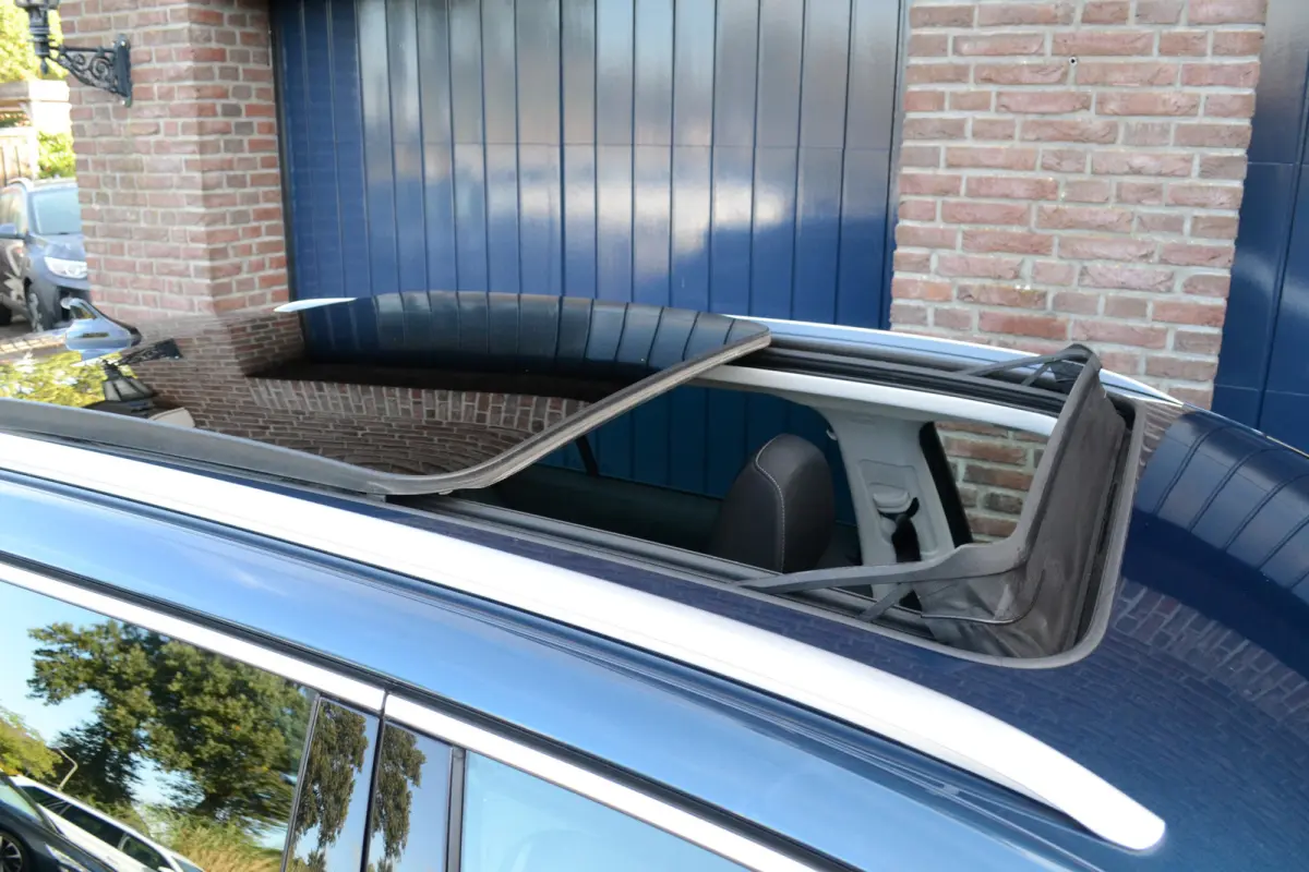 1.0 e-TSI DSG Automaat Business Edition Plus | Panoramadak | Trekhaak | Camera | Keyless | Carplay/Android Auto