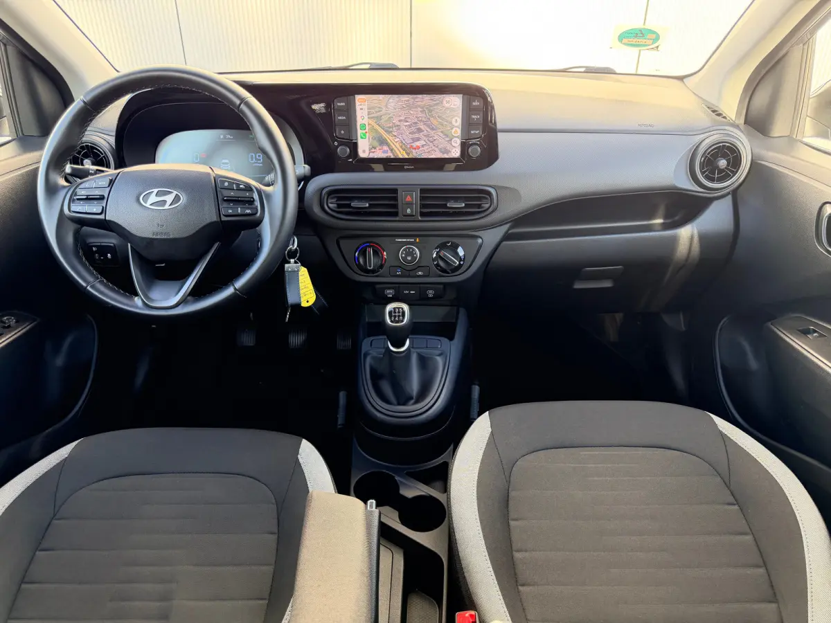 1.0 Comfort / Apple Carplay & Android Auto Navigatie / Cruise Control / Airco / NL Auto / 1e Eigenaar / | Achterbank in delen neerklapbaar | Airco | Multimedia scherm standaard
