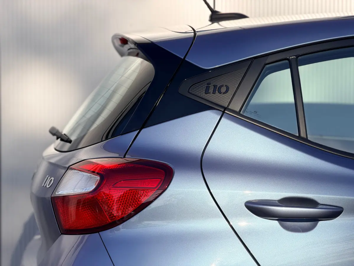 1.0 Comfort / Apple Carplay & Android Auto Navigatie / Cruise Control / Airco / NL Auto / 1e Eigenaar / | Achterbank in delen neerklapbaar | Airco | Multimedia scherm standaard
