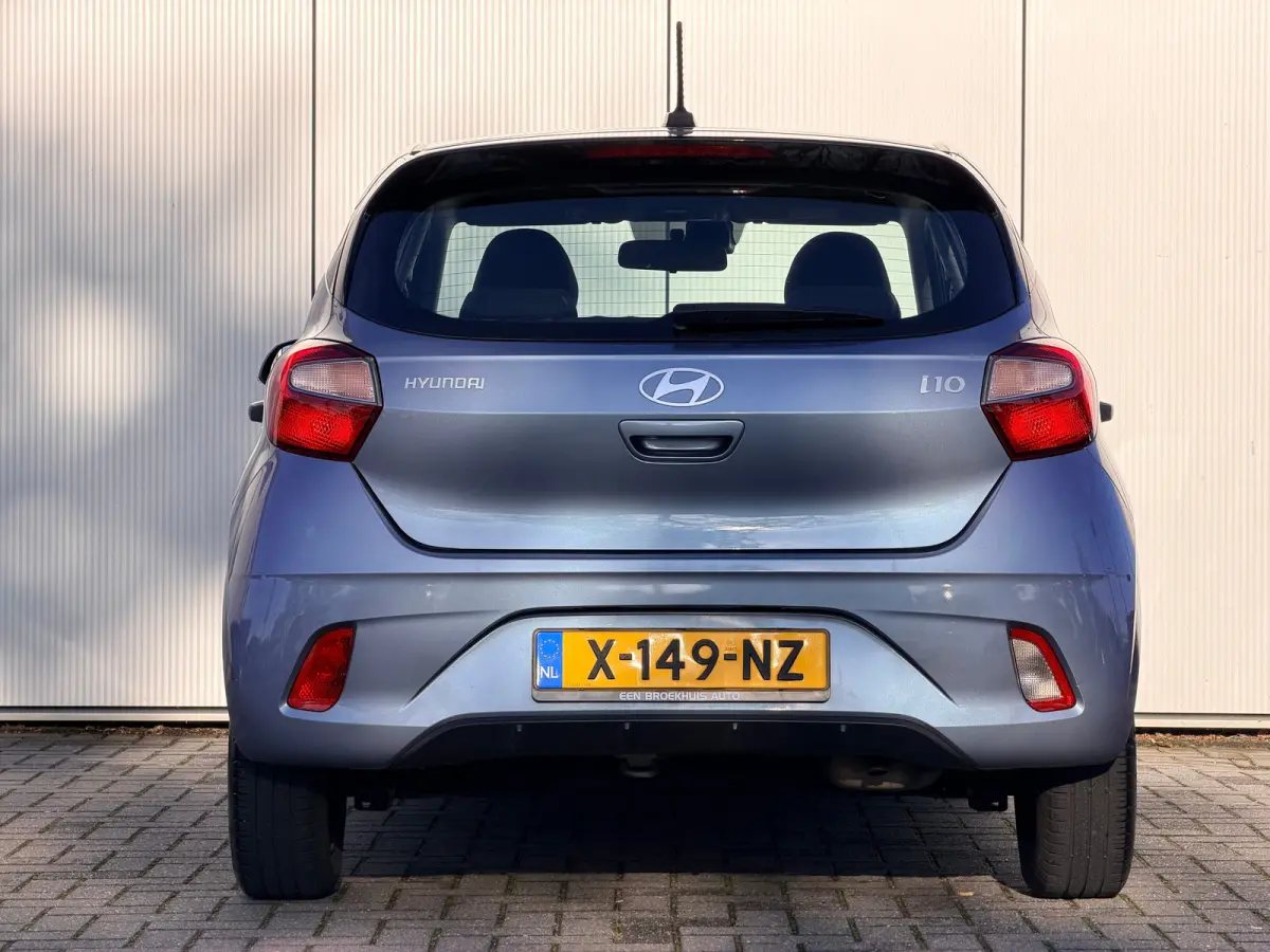 1.0 Comfort / Apple Carplay & Android Auto Navigatie / Cruise Control / Airco / NL Auto / 1e Eigenaar / | Achterbank in delen neerklapbaar | Airco | Multimedia scherm standaard