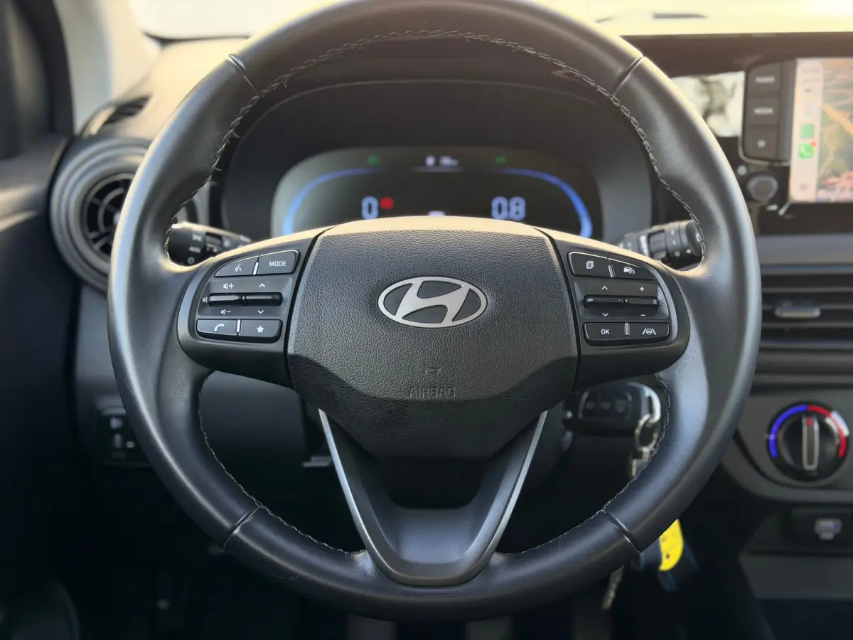 1.0 Comfort / Apple Carplay & Android Auto Navigatie / Cruise Control / Airco / NL Auto / 1e Eigenaar / | Achterbank in delen neerklapbaar | Airco | Multimedia scherm standaard