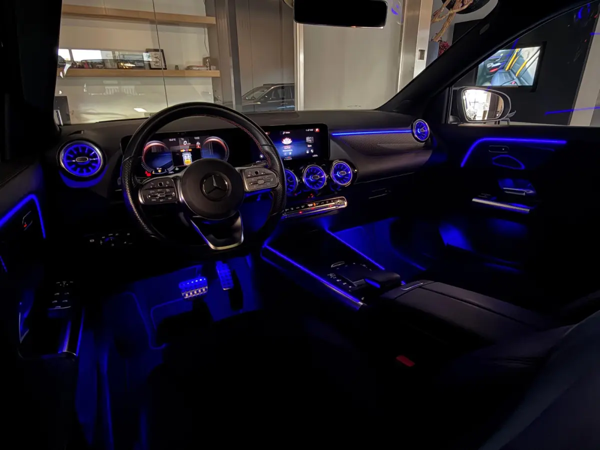 250 e Amg night Pano Sfeerverlichting. Carbon