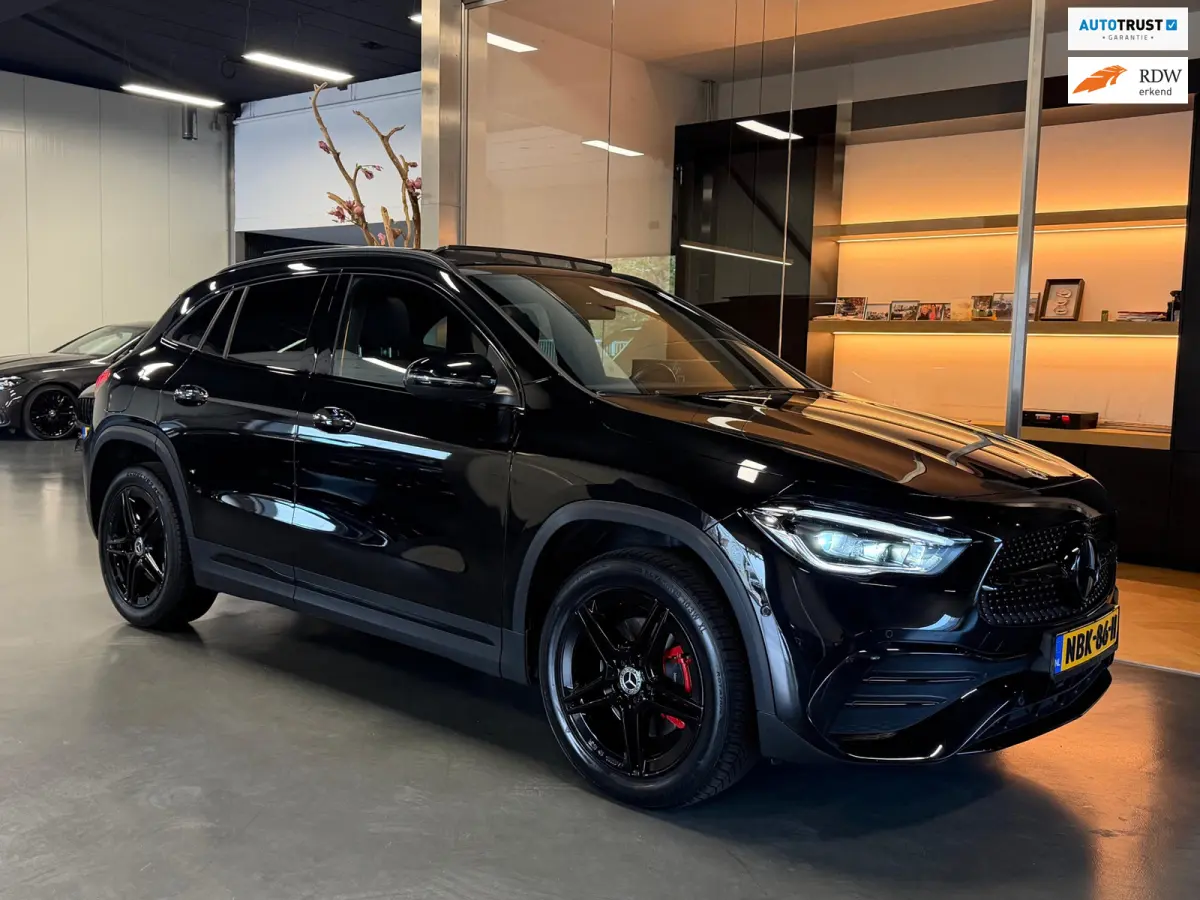 250 e Amg night Pano Sfeerverlichting. Carbon
