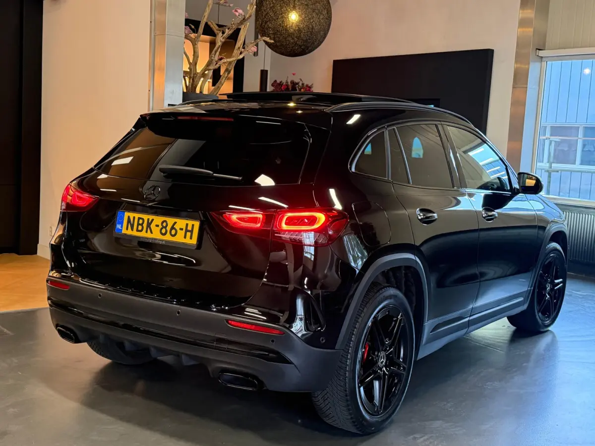 250 e Amg night Pano Sfeerverlichting. Carbon