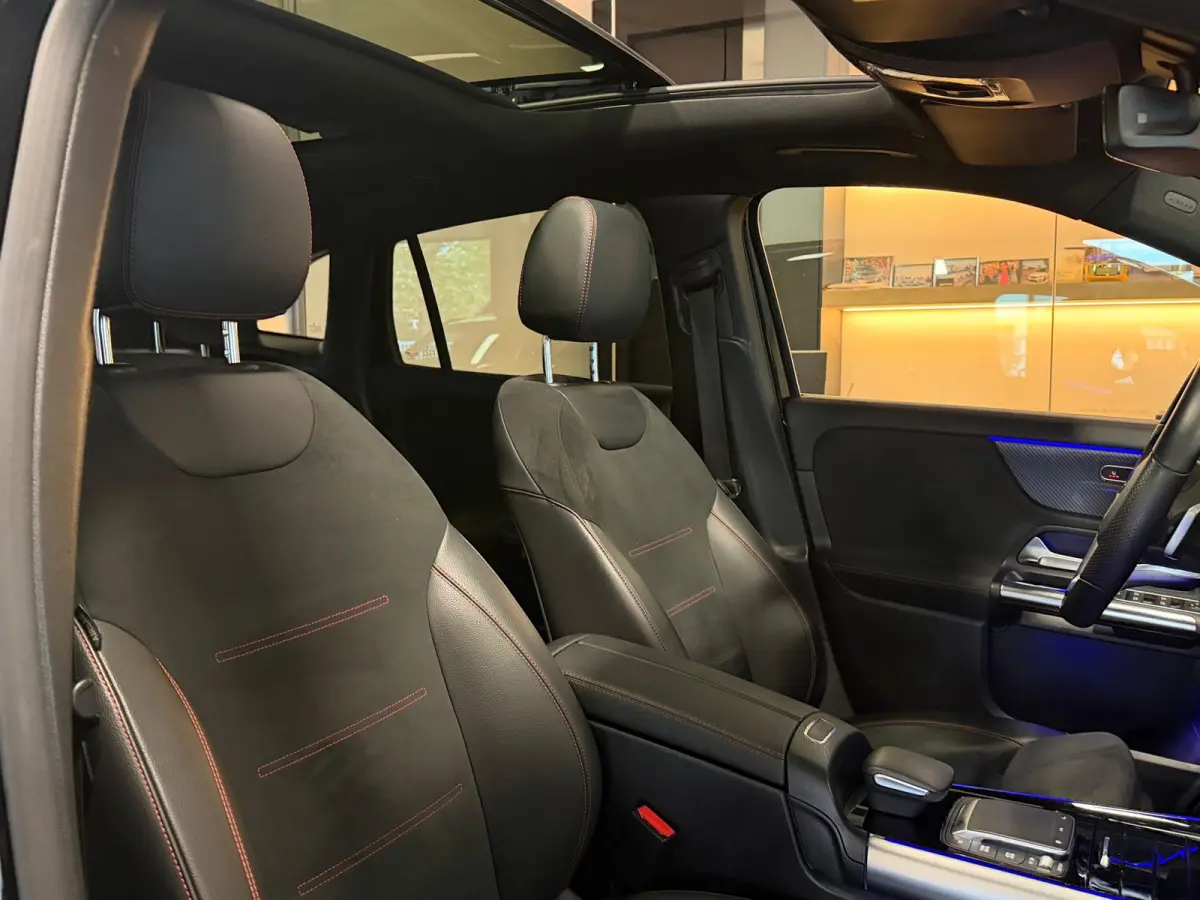 250 e Amg night Pano Sfeerverlichting. Carbon