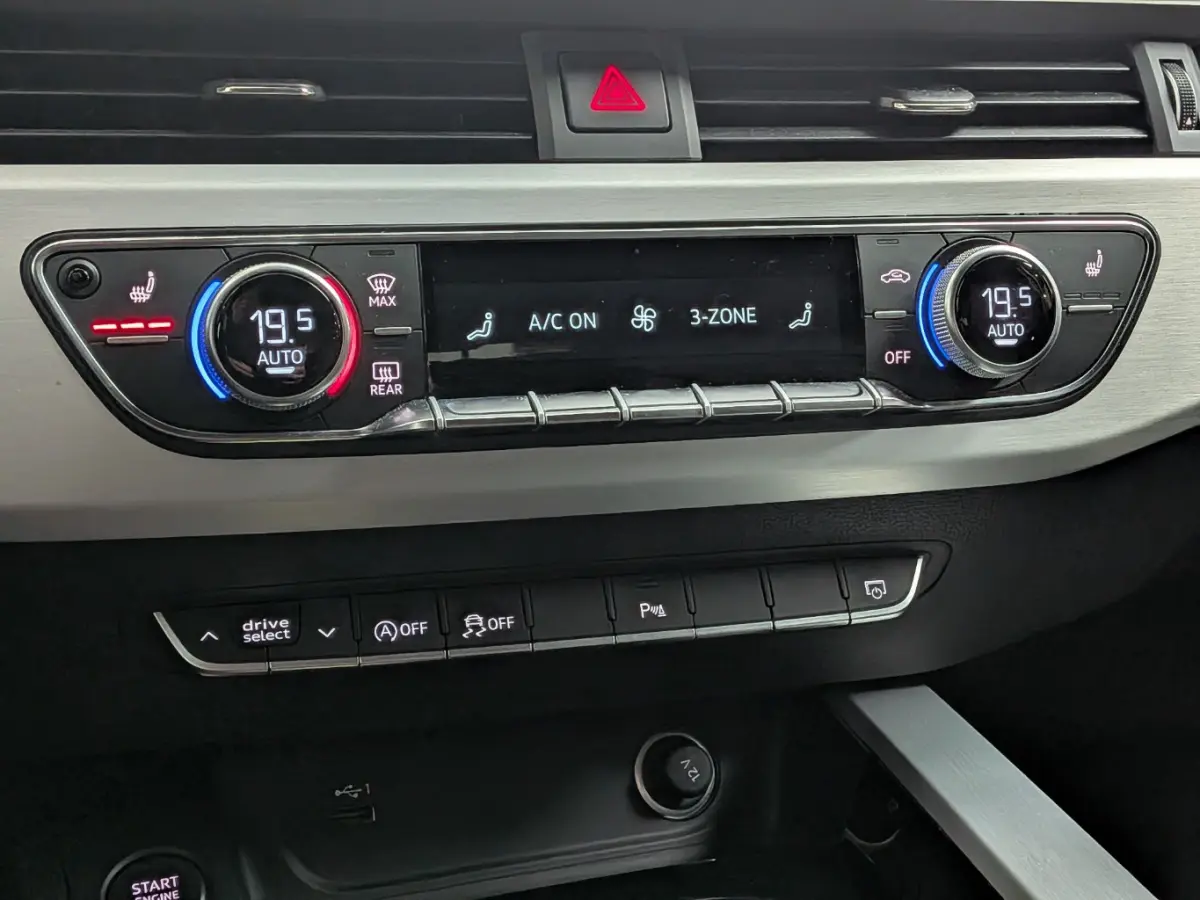 35 150PK S-Tronic TFSI S edition Competition | S-Line in- en exterieur | Audi MMI Navigatie | Elektrische achterklep | Climate Control | Verwarmbare voorstoelen