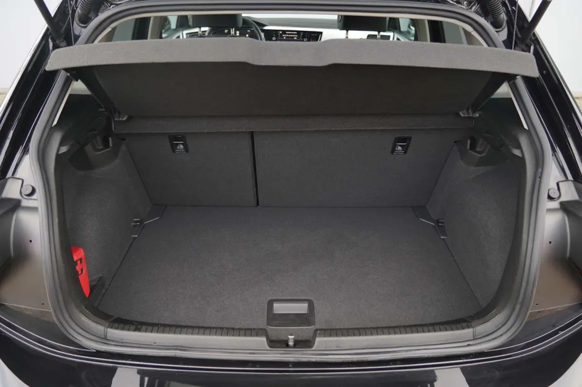 1.0 TSI 95pk DSG Life Edition | Trekhaak | Achteruitrijcamera | Navigatie