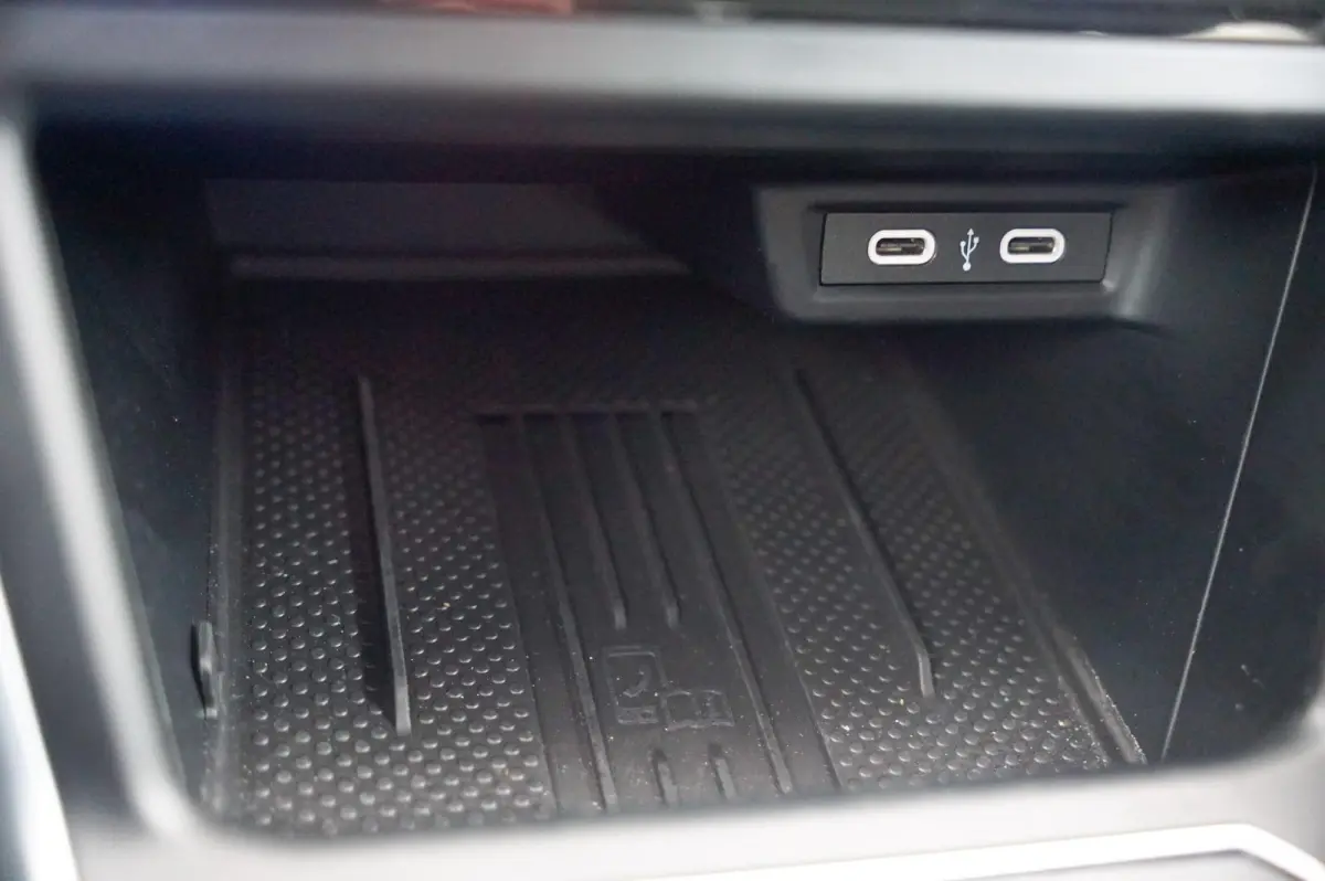 1.0 TSI 95pk DSG Life Edition | Trekhaak | Achteruitrijcamera | Navigatie