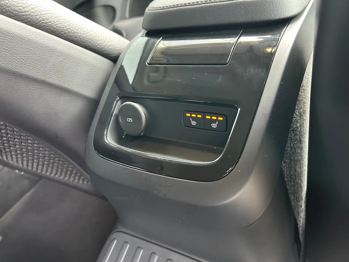 2.0 T6 Plug-in hybrid AWD Plus Bright | Long Range | SoH 94% | Pilot Assist | BLIS | Memory | Stoel & stuurverwarming | Camera |