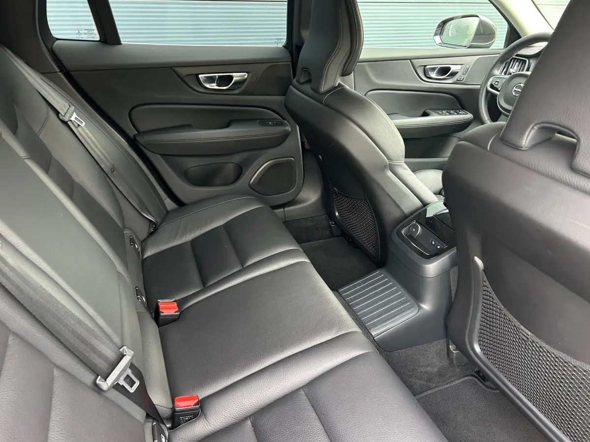 2.0 T6 Plug-in hybrid AWD Plus Bright | Long Range | SoH 94% | Pilot Assist | BLIS | Memory | Stoel & stuurverwarming | Camera |