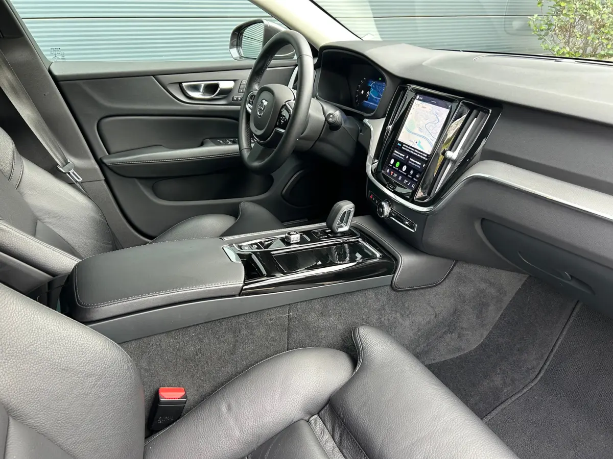 2.0 T6 Plug-in hybrid AWD Plus Bright | Long Range | SoH 94% | Pilot Assist | BLIS | Memory | Stoel & stuurverwarming | Camera |