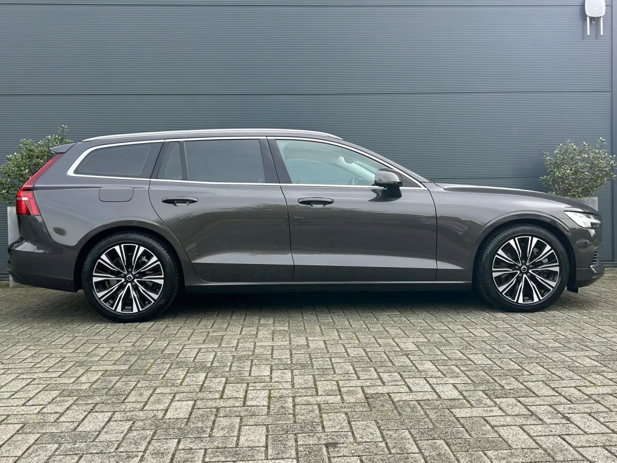 2.0 T6 Plug-in hybrid AWD Plus Bright | Long Range | SoH 94% | Pilot Assist | BLIS | Memory | Stoel & stuurverwarming | Camera |