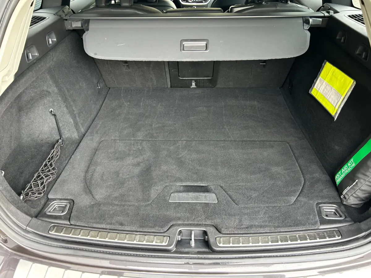 2.0 T6 Plug-in hybrid AWD Plus Bright | Long Range | SoH 94% | Pilot Assist | BLIS | Memory | Stoel & stuurverwarming | Camera |