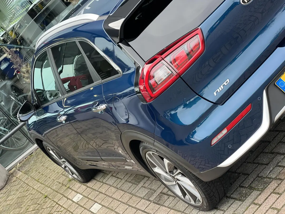 1.6 GDi Hybrid ExecutiveLine Vele opties Dealer NAP