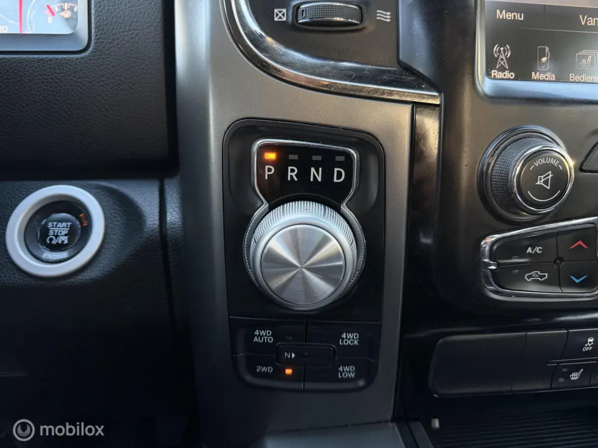 1500 5.7 V8 Quad Cab 6'4 BTW CAMERA NAP LEDER