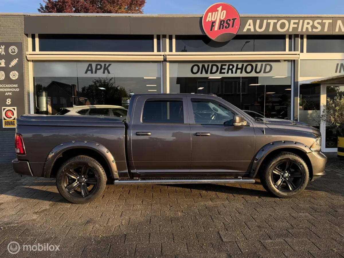 1500 5.7 V8 Quad Cab 6'4 BTW CAMERA NAP LEDER