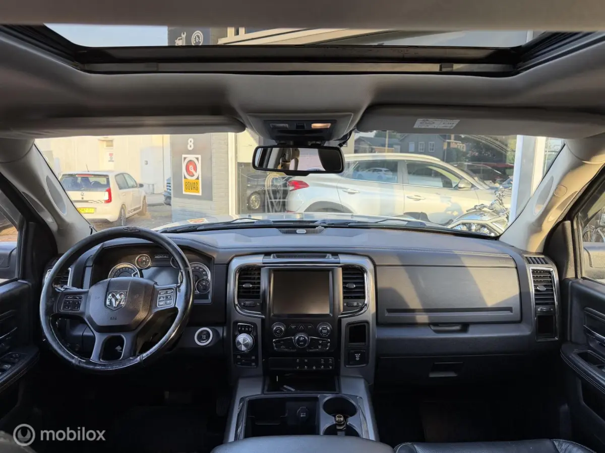 1500 5.7 V8 Quad Cab 6'4 BTW CAMERA NAP LEDER
