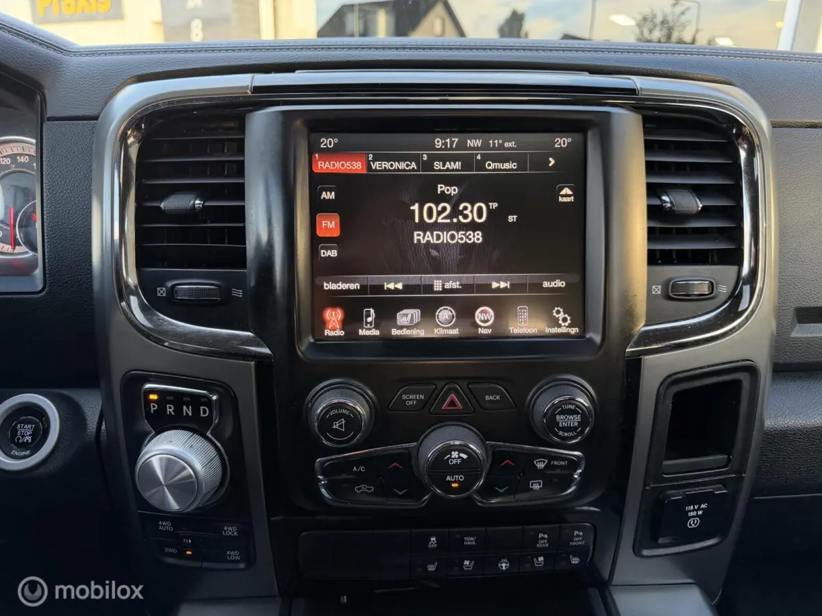 1500 5.7 V8 Quad Cab 6'4 BTW CAMERA NAP LEDER