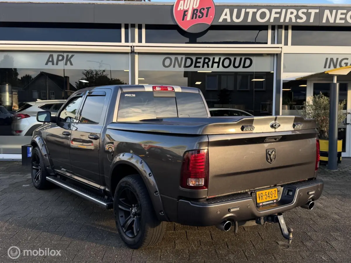 1500 5.7 V8 Quad Cab 6'4 BTW CAMERA NAP LEDER