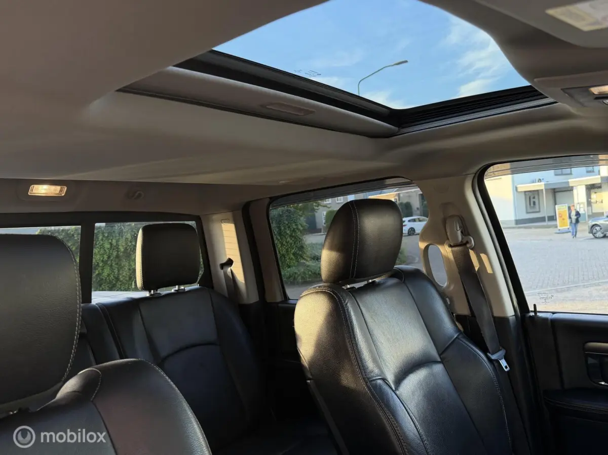 1500 5.7 V8 Quad Cab 6'4 BTW CAMERA NAP LEDER