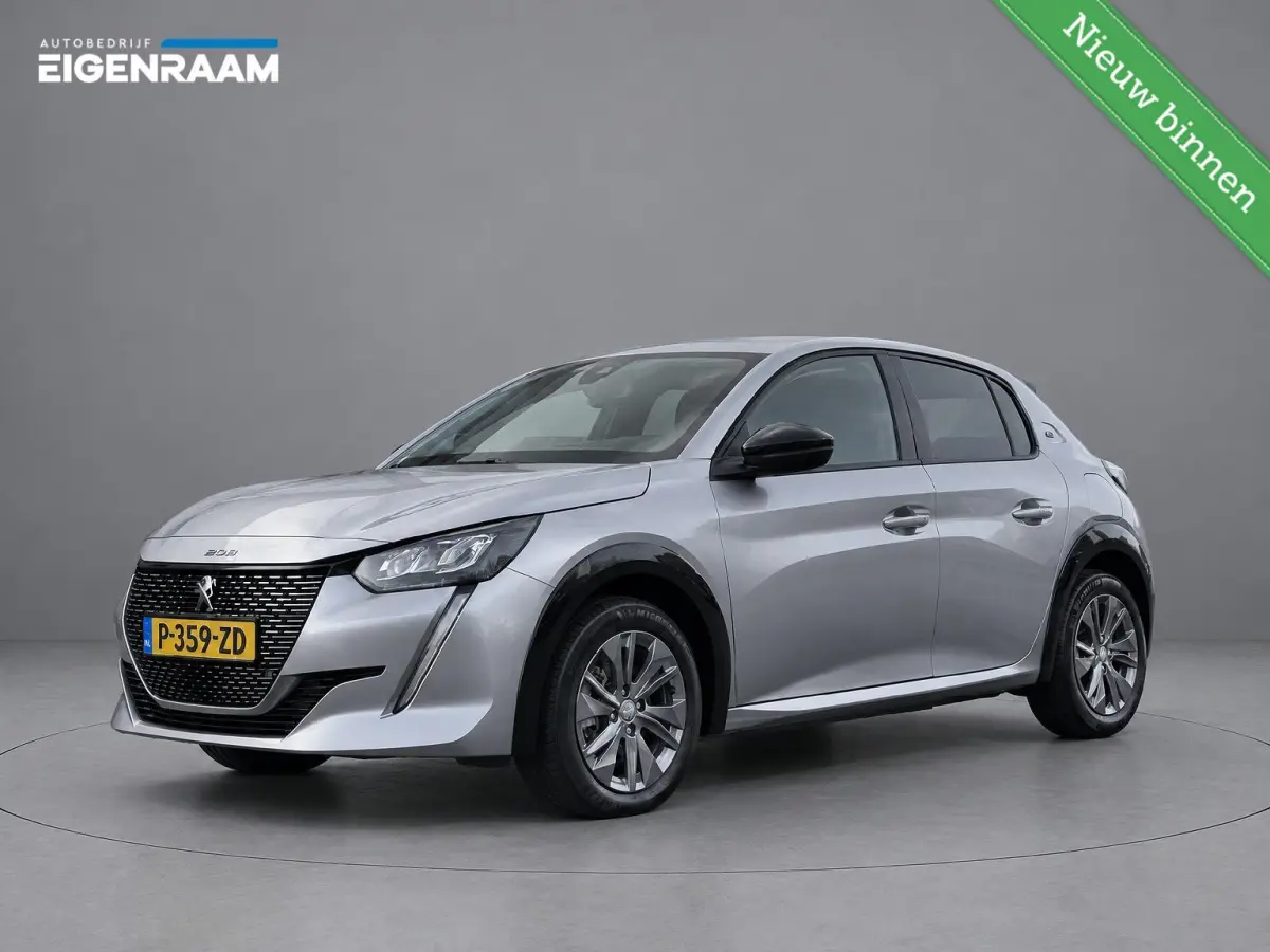EV Allure 50 kWh | 10.000KM | 3D i-Cockpit | Stoelverwarming | Camera | Cruise Control | Rijklaarprijs