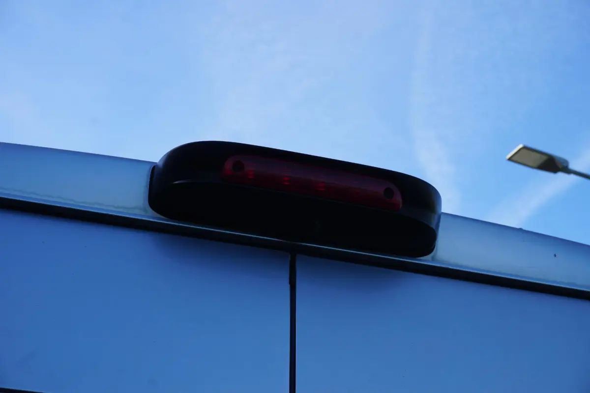 335 2.2 BlueHDi 165 L2H2 Asphalt |Camera |Cruise |Navi |Airco |Trekhaak |Parkeersensoren |Metallic |Lederen stuur |3500 KG |165 pk |Mooie camperbasis |EURO6D