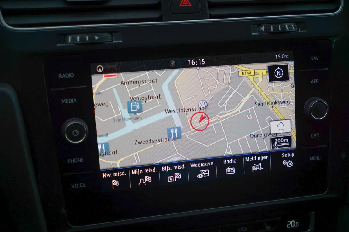 1.0 TSI 115pk Comfortline Business | Trekhaak | Stoelverwarming | Ergo Active Stoel | Navigatie