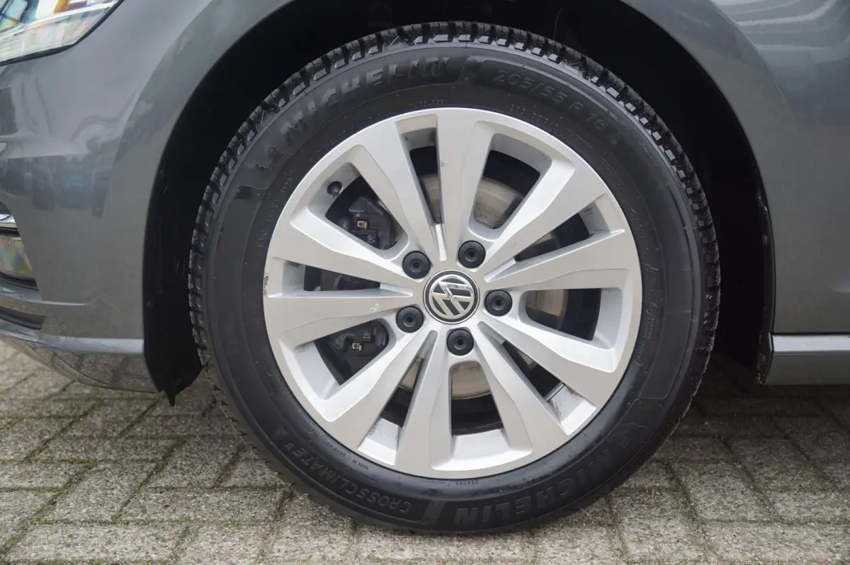 1.0 TSI 115pk Comfortline Business | Trekhaak | Stoelverwarming | Ergo Active Stoel | Navigatie