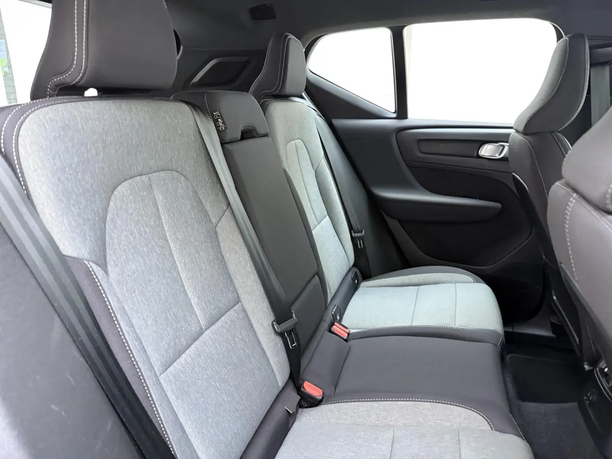 1.5 T4 Plug-in hybrid Plus Dark | Apple Carplay / Android Auto | Harman/Kardon | Parkeersensoren |
