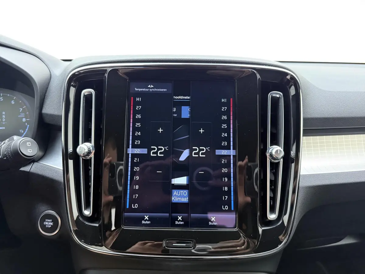 1.5 T4 Plug-in hybrid Plus Dark | Apple Carplay / Android Auto | Harman/Kardon | Parkeersensoren |