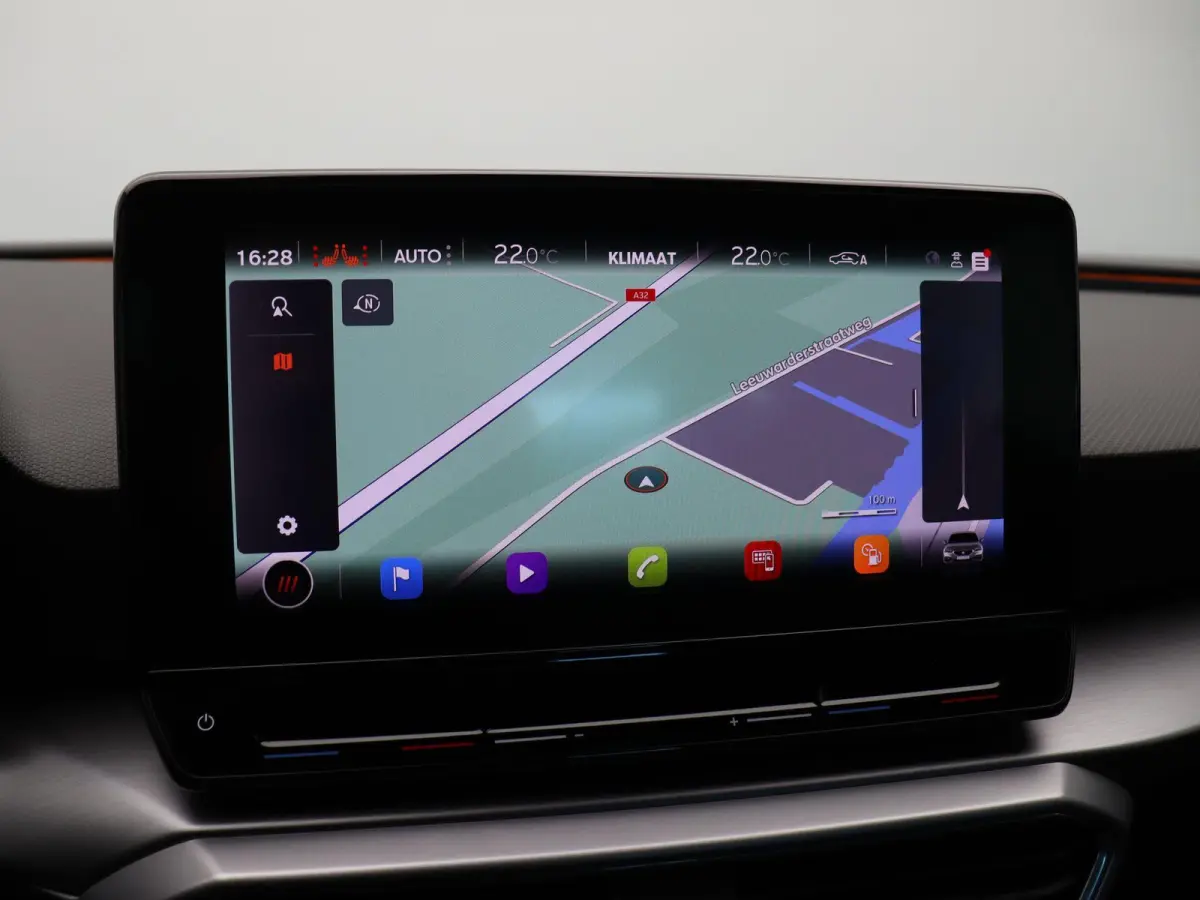 1.0 TSI FR Launch Edition | Climate Control | Stoel en Stuuverwarming | Cruise Control adaptief | Achteruitrijcamera | Sportstoelen | PDC voor en achter |