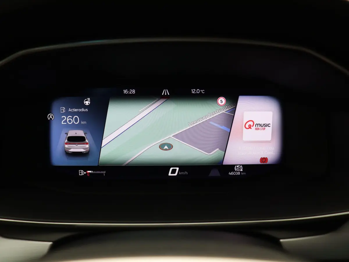 1.0 TSI FR Launch Edition | Climate Control | Stoel en Stuuverwarming | Cruise Control adaptief | Achteruitrijcamera | Sportstoelen | PDC voor en achter |