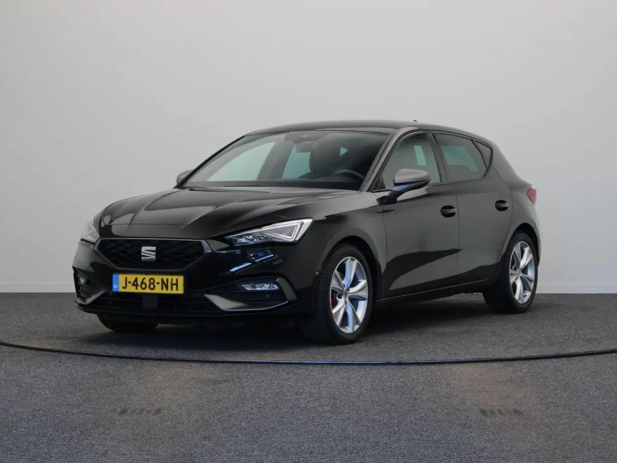 1.0 TSI FR Launch Edition | Climate Control | Stoel en Stuuverwarming | Cruise Control adaptief | Achteruitrijcamera | Sportstoelen | PDC voor en achter |