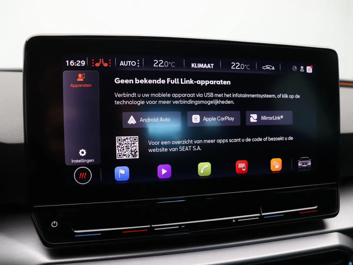 1.0 TSI FR Launch Edition | Climate Control | Stoel en Stuuverwarming | Cruise Control adaptief | Achteruitrijcamera | Sportstoelen | PDC voor en achter |