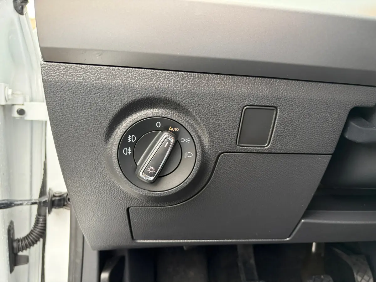 1.0 TSI FR LED I CAMERA I PDC I CARPLAY I CRUISE I DIKKE AUTO