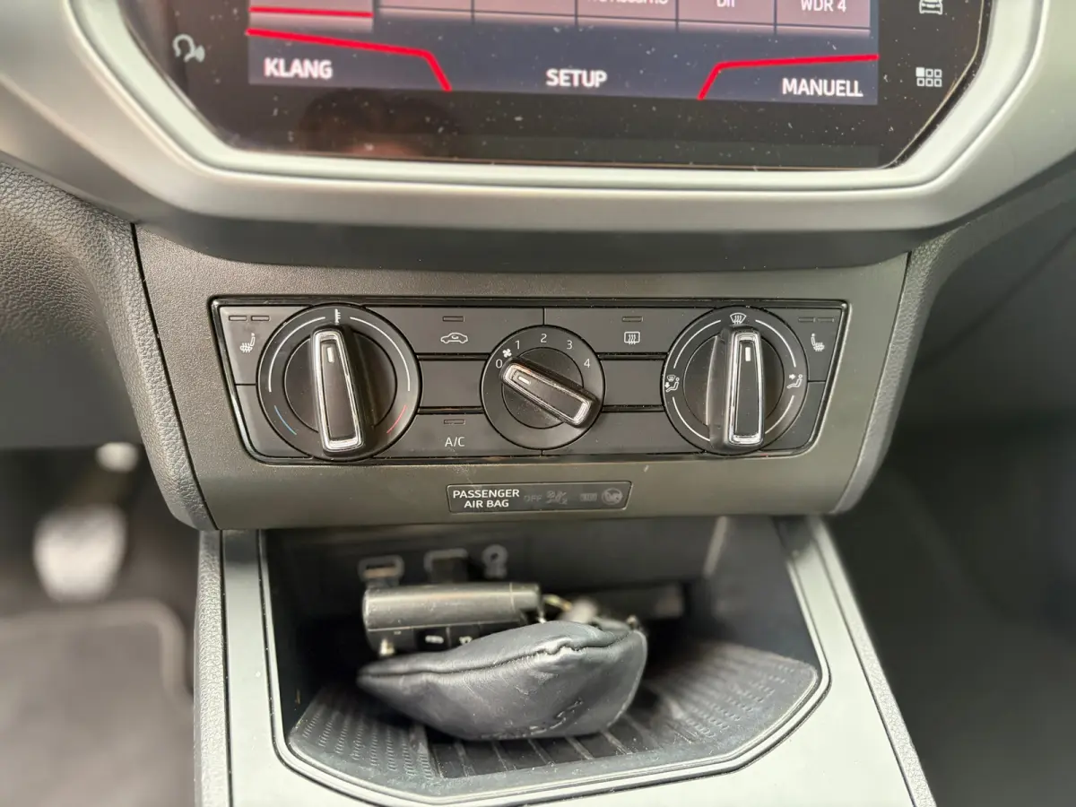 1.0 TSI FR LED I CAMERA I PDC I CARPLAY I CRUISE I DIKKE AUTO